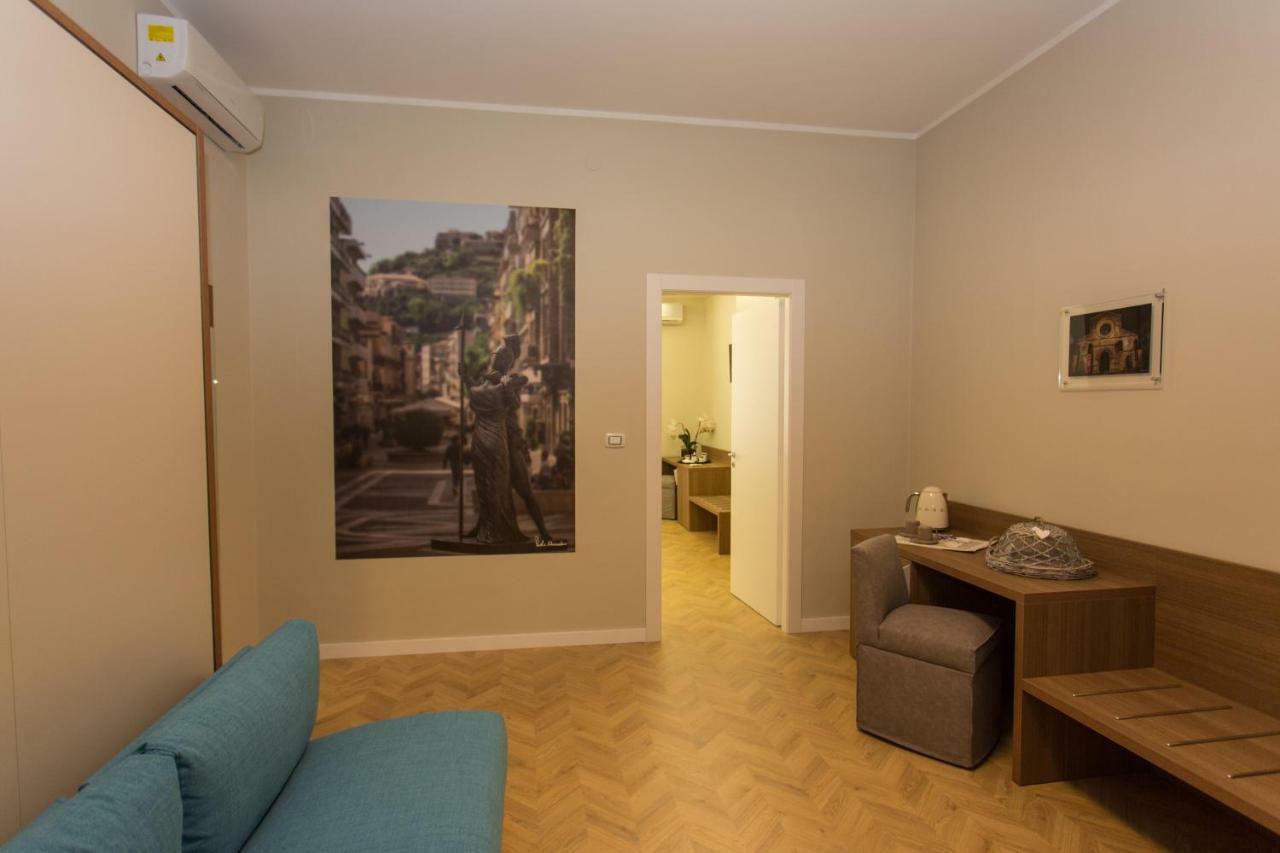 Le Affacciate Bruzie Guest house *