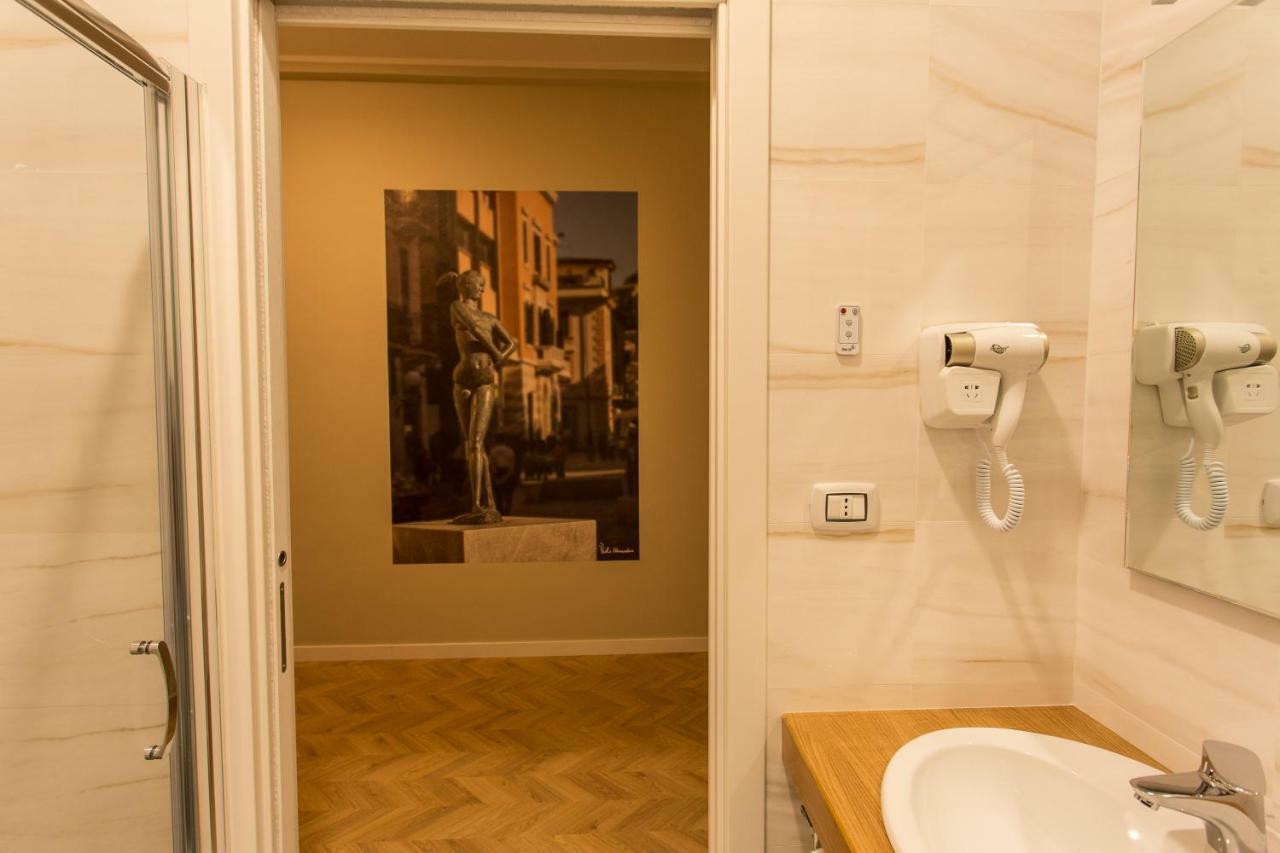 Le Affacciate Bruzie Guest house *